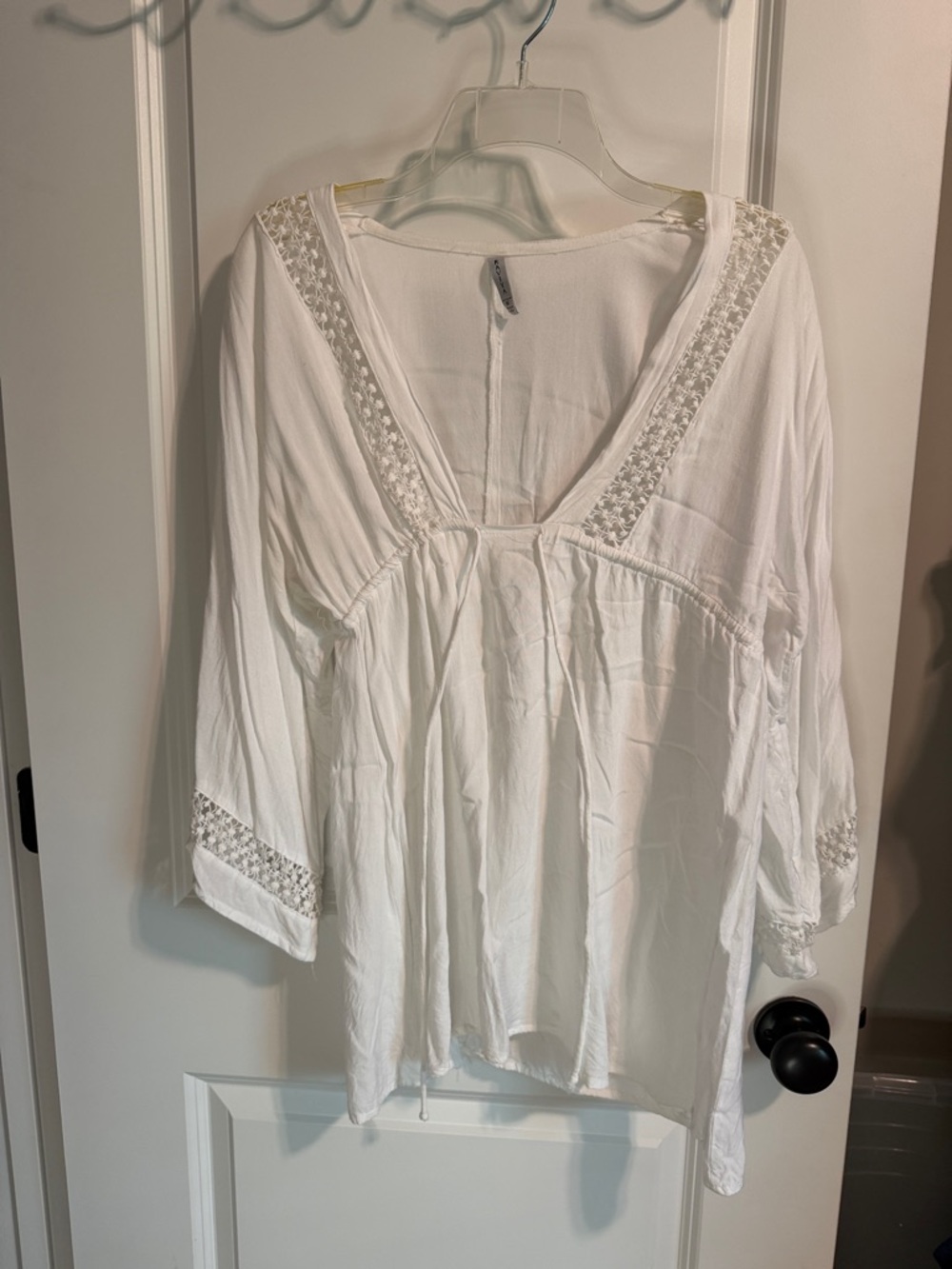 Raviya White V-Neck Crochet-Trim Peasant Tunic coverup